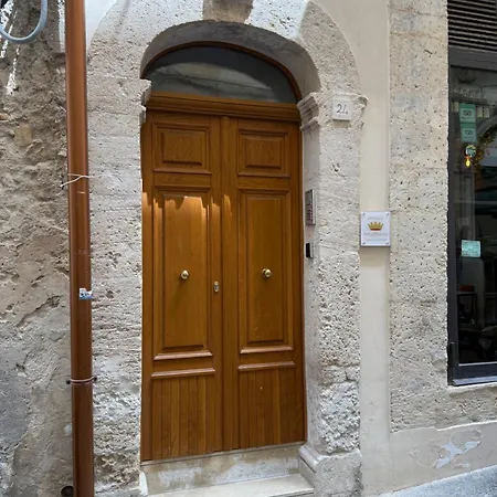 Palazzo Amalfitania *